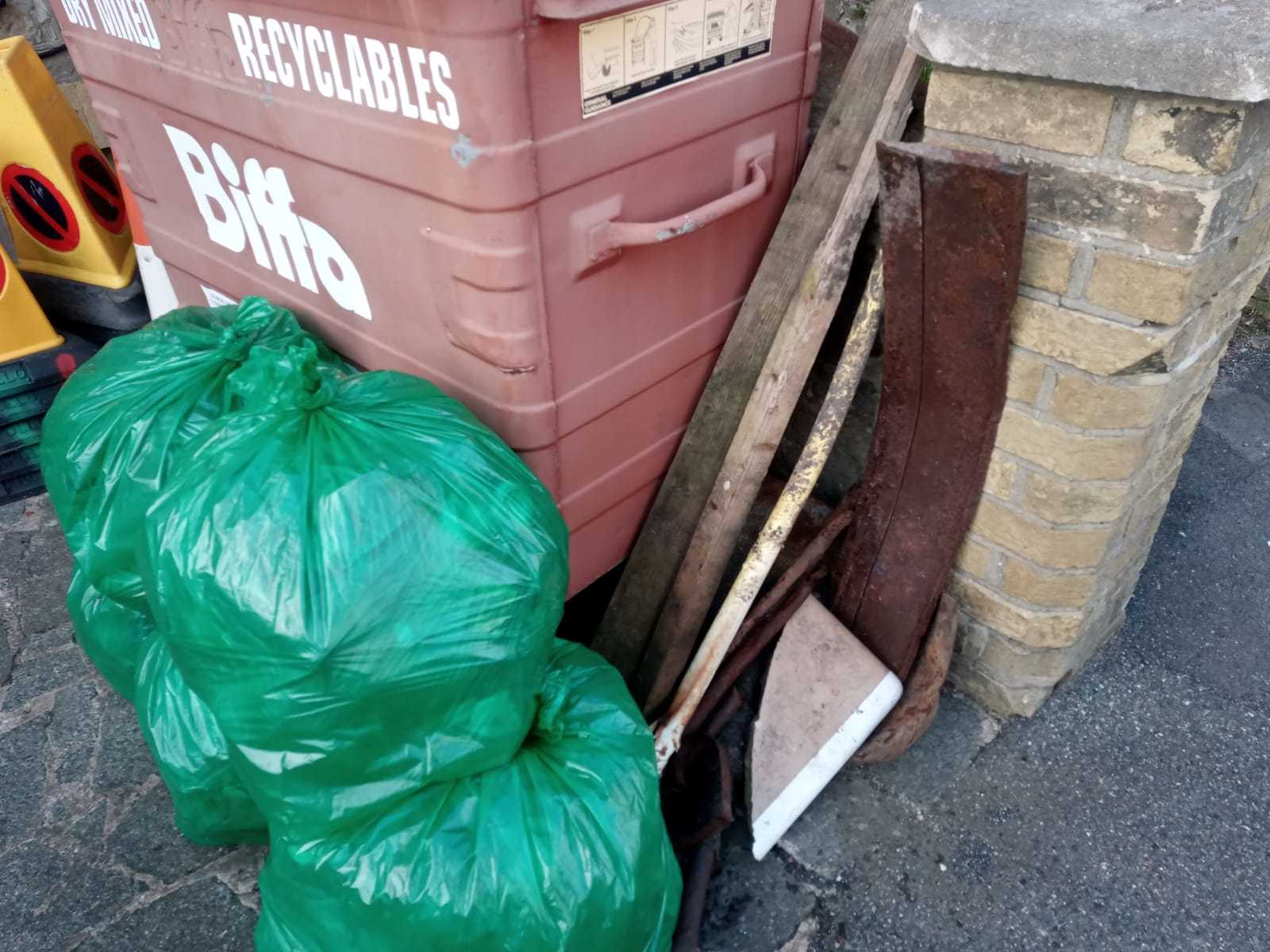 Litter picked by the Ventnor Wombles. 